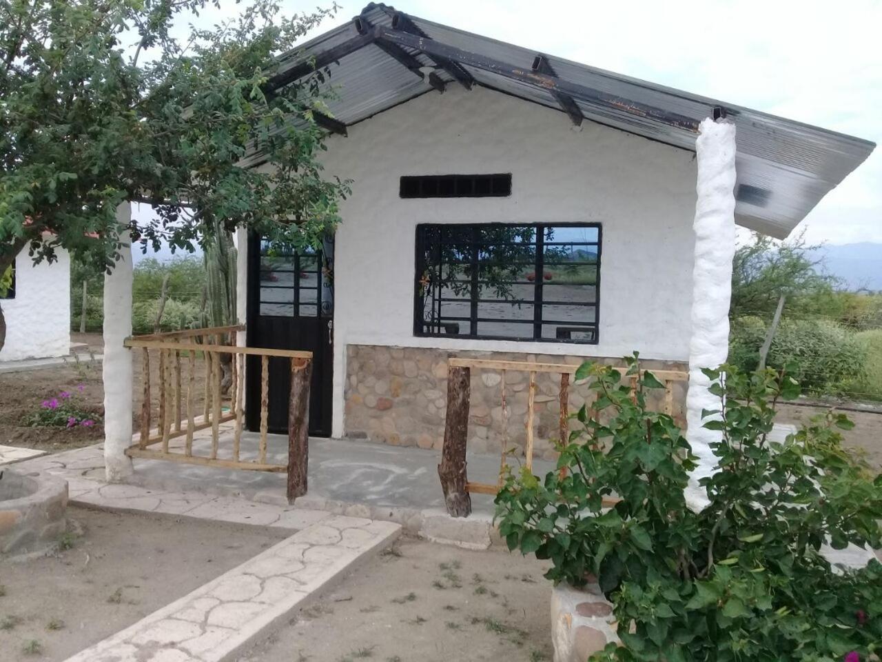 Payande - Tatacoa Villa Villavieja Buitenkant foto