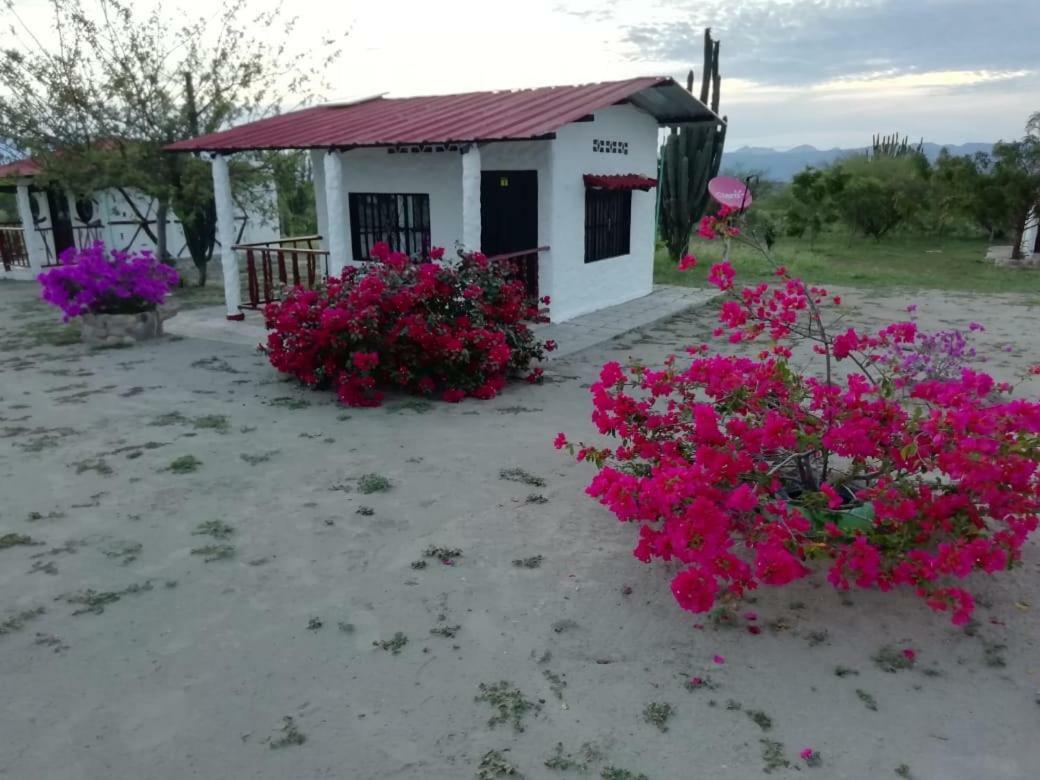 Payande - Tatacoa Villa Villavieja Buitenkant foto