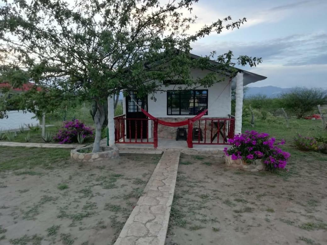 Payande - Tatacoa Villa Villavieja Buitenkant foto